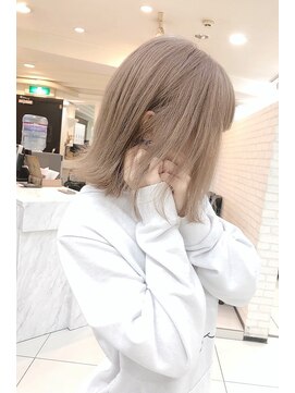 リア 大阪梅田(Ria) ～デザインカラー×ミルクティーグレージュ ～【Ria 大阪 梅田】