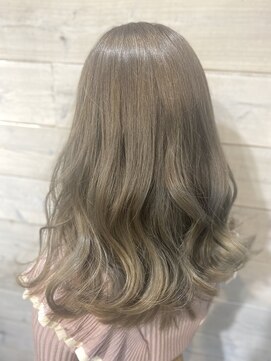 シアン 立川店(Shian) ミルクティーベージュ