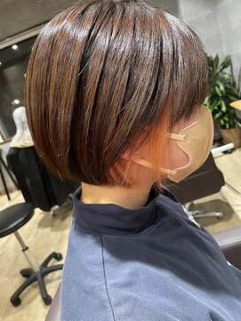 サロン ド ロイ(Salon de Roi) ミニボブ×イヤリングオレンジ☆