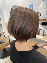 ファッションカラーで白髪を染めるメリットとは・・・？