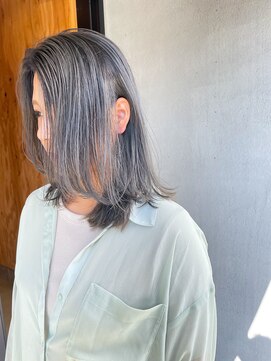 アールイー(Re:) シャドールーツ