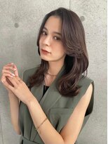 ザ シー 海老名(The C) 流れ前髪色っぽロングレイヤー☆ヘルシーアッシュベージュ