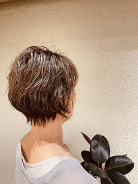 フリーサロントイロ シャンティ(free salon toiro shanti) 梅雨も汗かく季節もへっちゃら　ショートパーマ