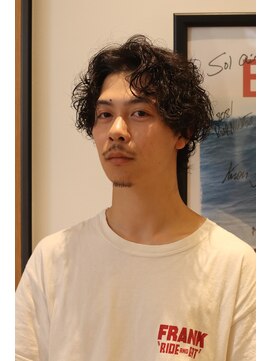 ルアウラフ(LUAU LOUGH) 【YASU】グランジセンターパート/Instagram-@yasu_lough_