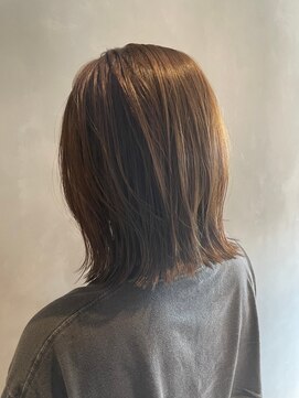 エスケープ トゥ ボナ(ESCAPE to bona.) 大人かわいいくびレイヤーボブカット×秋冬カラー 髪質改善ケア