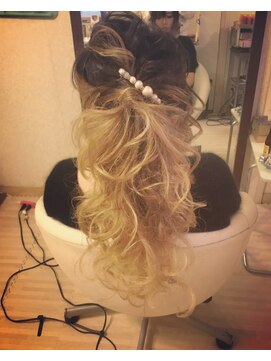 ヘアーセット モコロ(Hair Set MOCORO) ポニーテール