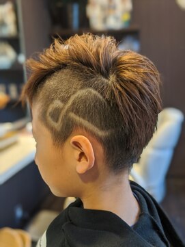 アクセル(Axe-l) アシメショート×バリアート