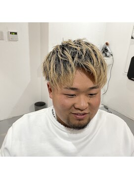 ザワン(The one) メッシュ風伸び伸びブリーチ