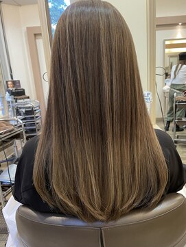 アルターリール(aL ter Rire) グレージュグラデーション/デザインカラー/澤瑞絵