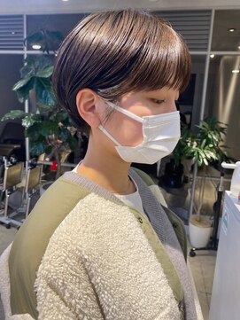 フィルムス 横浜(FILMS) ハッシュカット/フルバング/似合わせカット/オリーブベージュ