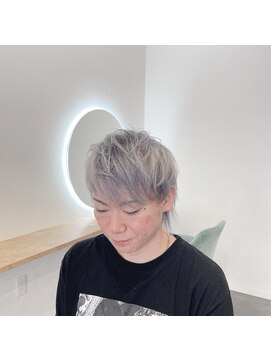 ヘアカラーファクトリー 原口☆メンズマッシュウルフ*ホワイトシルバー☆福岡久留米