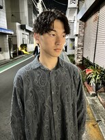 アイズ 海老名(AIZU)&nbsp;ツイストスパイラル スパイラルパーマ  センターパート 眉毛