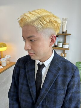 エマノア(EMANOA) バーバースタイル☆メンズカット☆ブリーチ抜きっぱなし