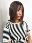 顔周りレイヤー 外ハネボブ チョコレートベージュ 艶髪 20代