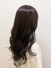 アミックス Hair&Make Amix KOKUSAIHOTEL&nbsp;王道フェミニンな【ヨシンモリ】ロング
