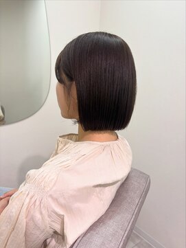 ネウィ 広島(newi) タッセルボブ/切りっぱなしボブ/オリーブグレージュ/髪質改善