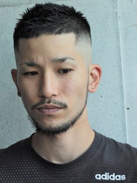 ガズル ハラジュク(GUZZLE HARAJUKU) アスリートスキンフェードカットスタイル