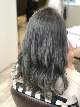 クレア(CREA) オリーブグレージュ