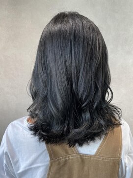 ミューバイケンジ(miu by KENJE) miu＆伊藤夏海 ブリーチなし◎ブルーアッシュ