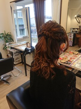 コア フィール ア デイ(COIFFURE A DAY) 【見附今町トリートメント】およばれセット