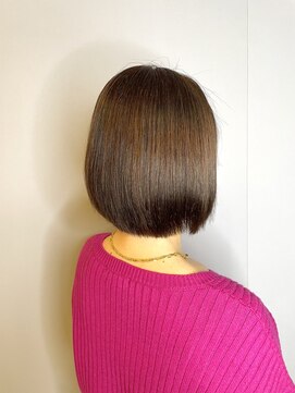 ブロッサム 東久留米店(Blossom) 20代30代40代ストレートボブリップラインラベンダーベージュ