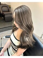 ブレンド 渋谷(BLend)&nbsp;20代30代白髪ボカシハイライトミルクティーベージュ