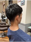 スッキリ短めのアップバングショート