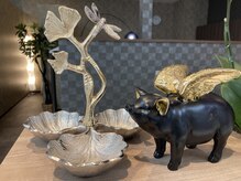 ロイヤルの雰囲気（看板豚のチャーシュー君です！）