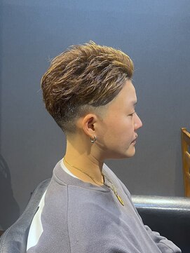 ビーダンディー(Bee dandy) ビジネスツーブロックベリーショート 七三オールバック