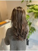 細めハイライト×小顔セミロング
