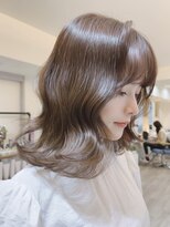 ジーナ 名駅(XENA.) 韓国風巻き/姫カットレイヤー/くすみベージュ/髪質改善★103