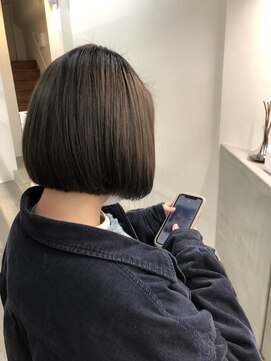 ニード(need) ボブ×グレーカラー