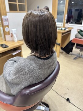 ラグシー(RAGCIE) 【ひとみ】柔らかグレージュ×軽やかレイヤーボブ