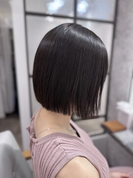 エミリー(Emily) ワンレンボブ