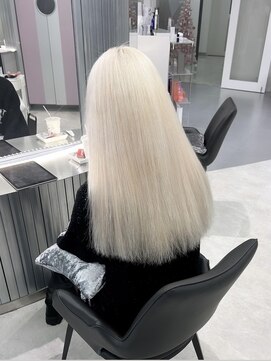 ジーナリア(Xena ria) 《Kaede》ホワイト♪