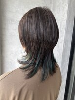 ヘアメイク エンデュー(hair make EnDeux) グリーンインナーカラー×大人ウルフ