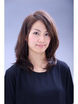 ラグノ(RAGNO) 大人の上品さ漂うくびれミディ