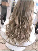 ギャル御用達のヘアエクステと言えば……