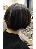 ショートボブ