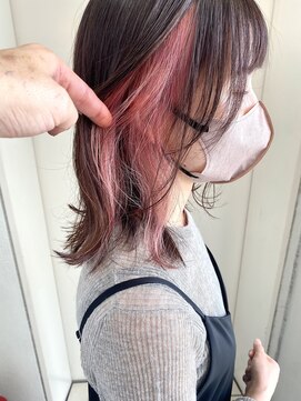 ヘアーデザイン シュシュ(hair design Chou Chou by Yone) インナーカラーラテピンクベージュ♪