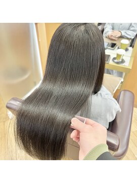 サンテ ヴィスタ(Sante ViSta) 乾かすだけで艶が出る美髪縮毛矯正＋カット