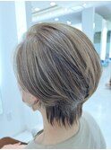 ショートボブ