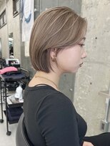 ノエ(noe)&nbsp;ミニボブ×透明感カラー（20代/30代/ベージュ/グレージュ）C35