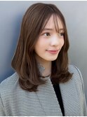 【F】きれいかわいいフェミニンヘアくすみベージュ