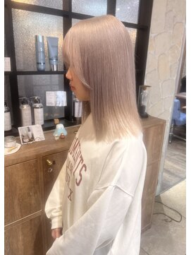 リベルテ(Liberte) 《Liberte》ホワイトベージュ