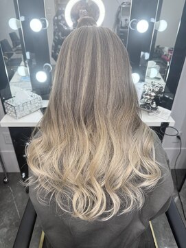 ロズクリア(Roz clear) バレイヤージュ