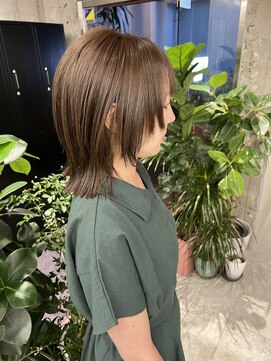 キャラハーフ 池袋東口店(KYARA HALF) オリーブベージュ×ウルフカット