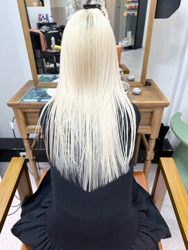 パレット 難波(Palette) ホワイトカラー