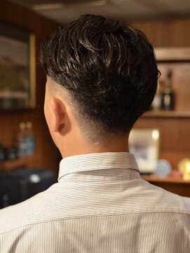 ダウバーバーショップ 表参道(DAU BARBER SHOP) 7.3パーマビジネスショート