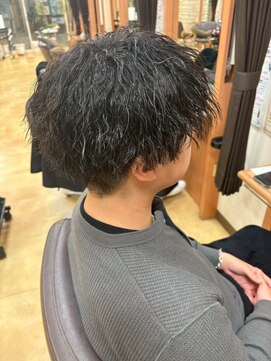 ヒラトヤ 肴町店 メンズツイストパーマ＊黒髪刈り上げショート20代30代